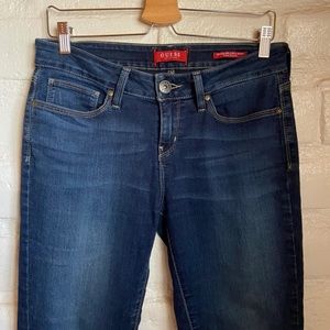 Guess medium rise curvy skinny jeans